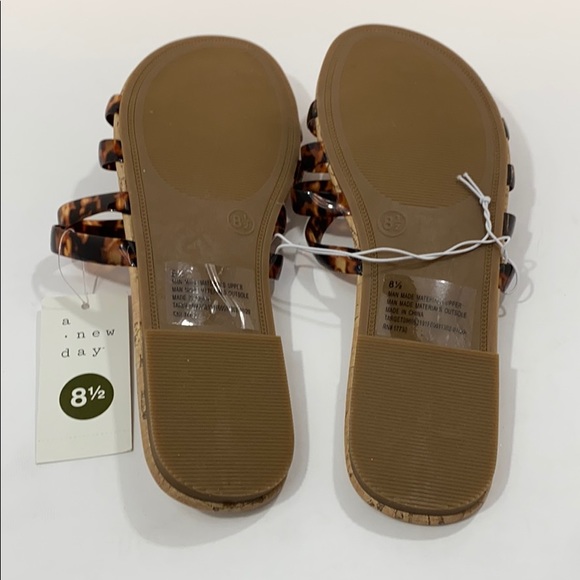A new day avie strappy slide animal sandals 8.5 - Picture 5 of 6